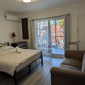 https://apt-comfy-close-to-metro-with-self-check-in.hotels-in-montreal.org