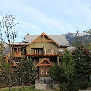 Glacier's Reach By Retreats Apartment