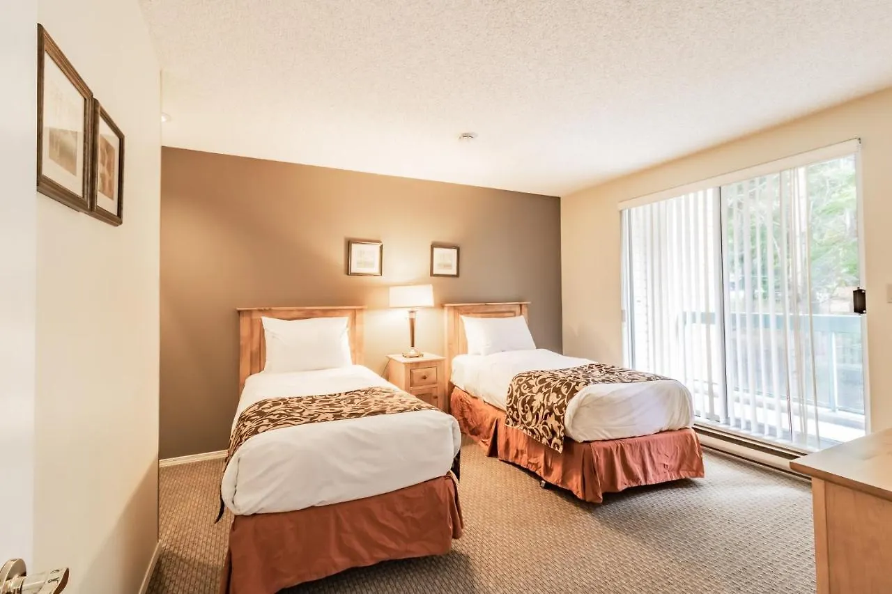 Snowbird Townhouses By Elevate Vacations Whistler Apartment