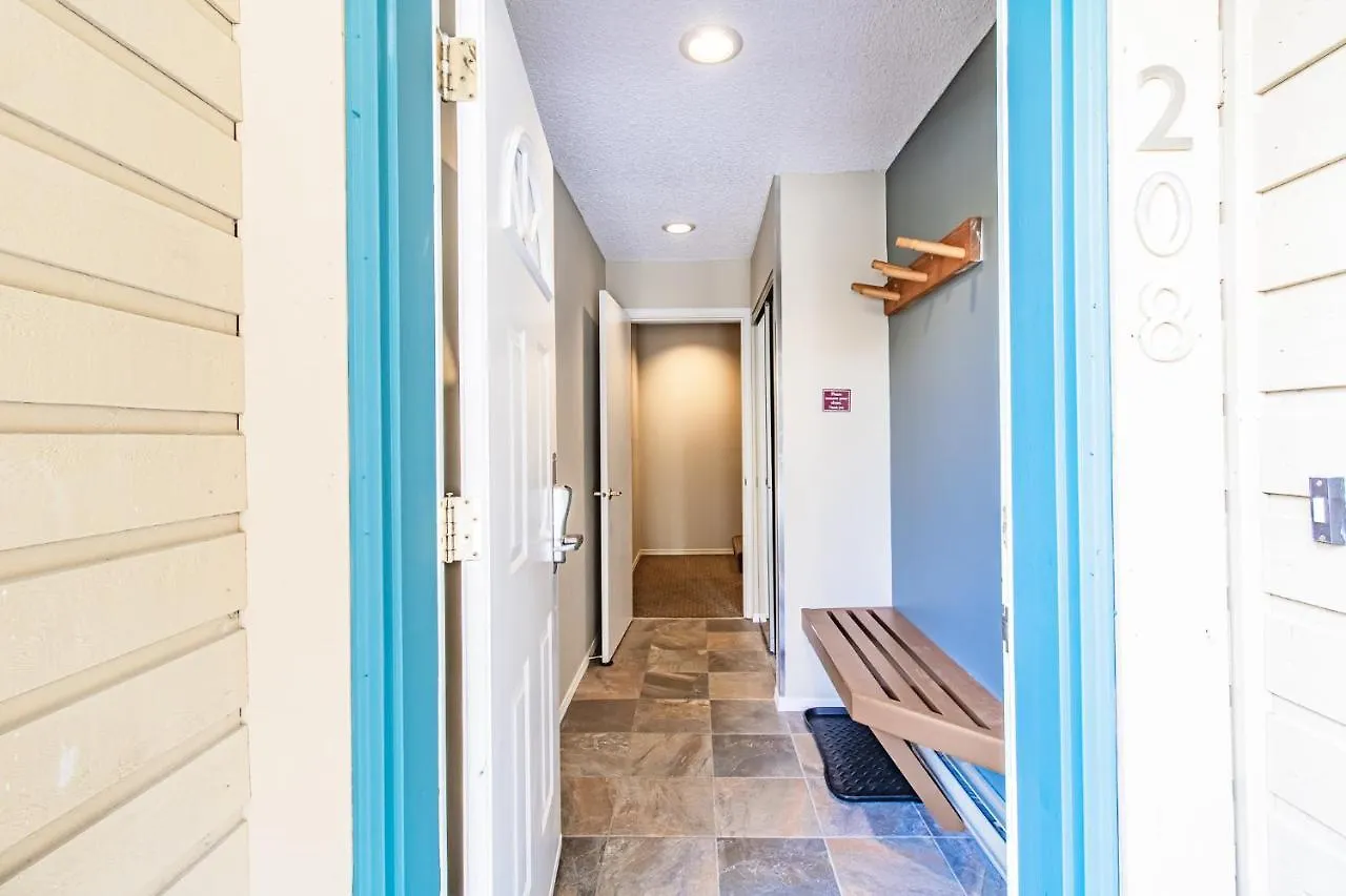Snowbird Townhouses By Elevate Vacations Whistler Canada
