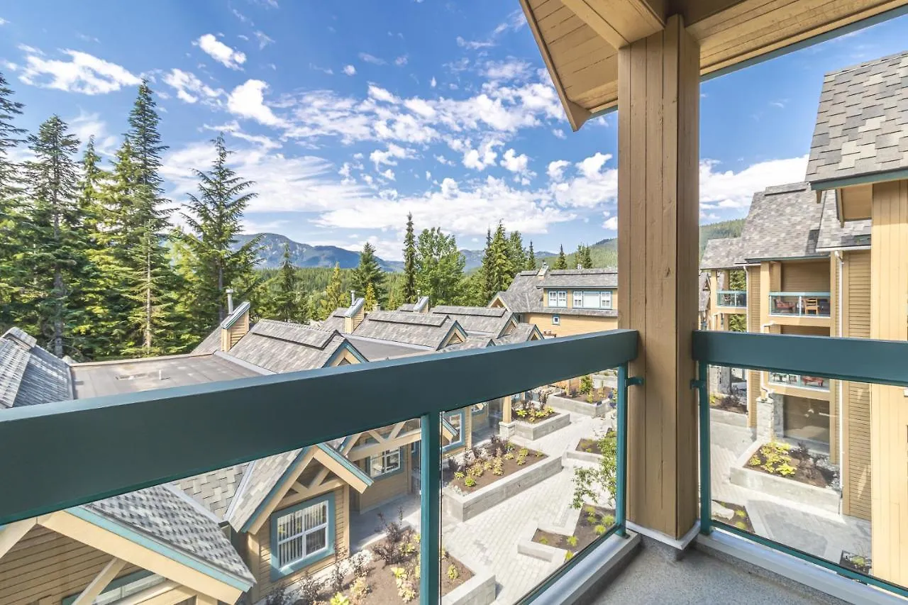 Apartment Snowbird Townhouses By Elevate Vacations Whistler