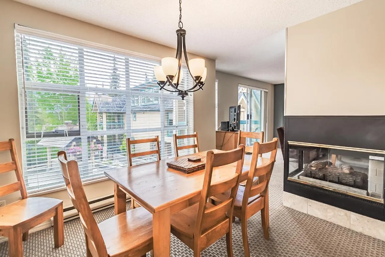 Snowbird Townhouses By Elevate Vacations Whistler