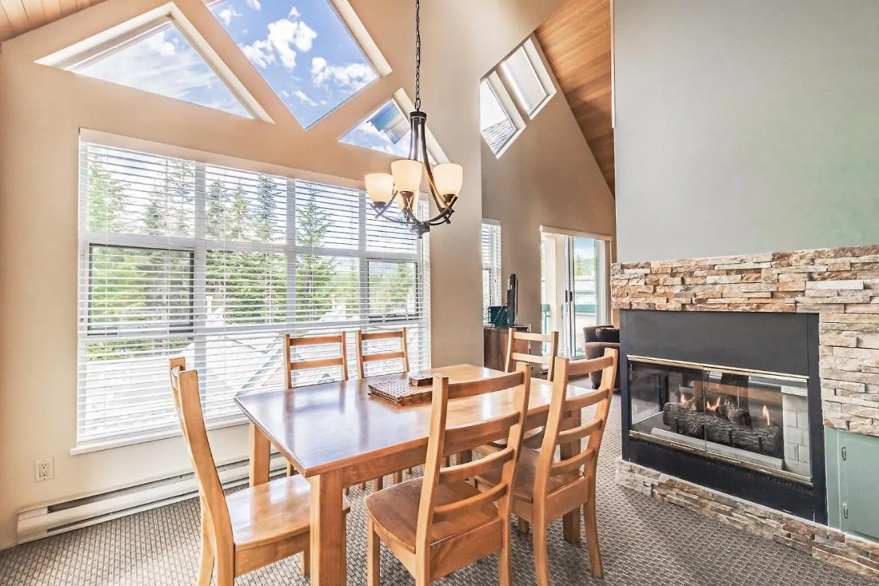 Snowbird Townhouses By Elevate Vacations Whistler Canada