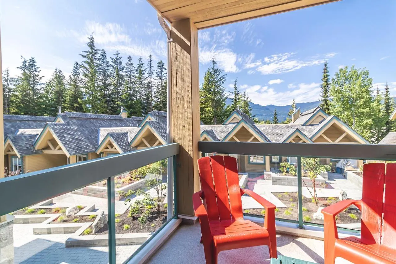Snowbird Townhouses By Elevate Vacations Whistler Canada