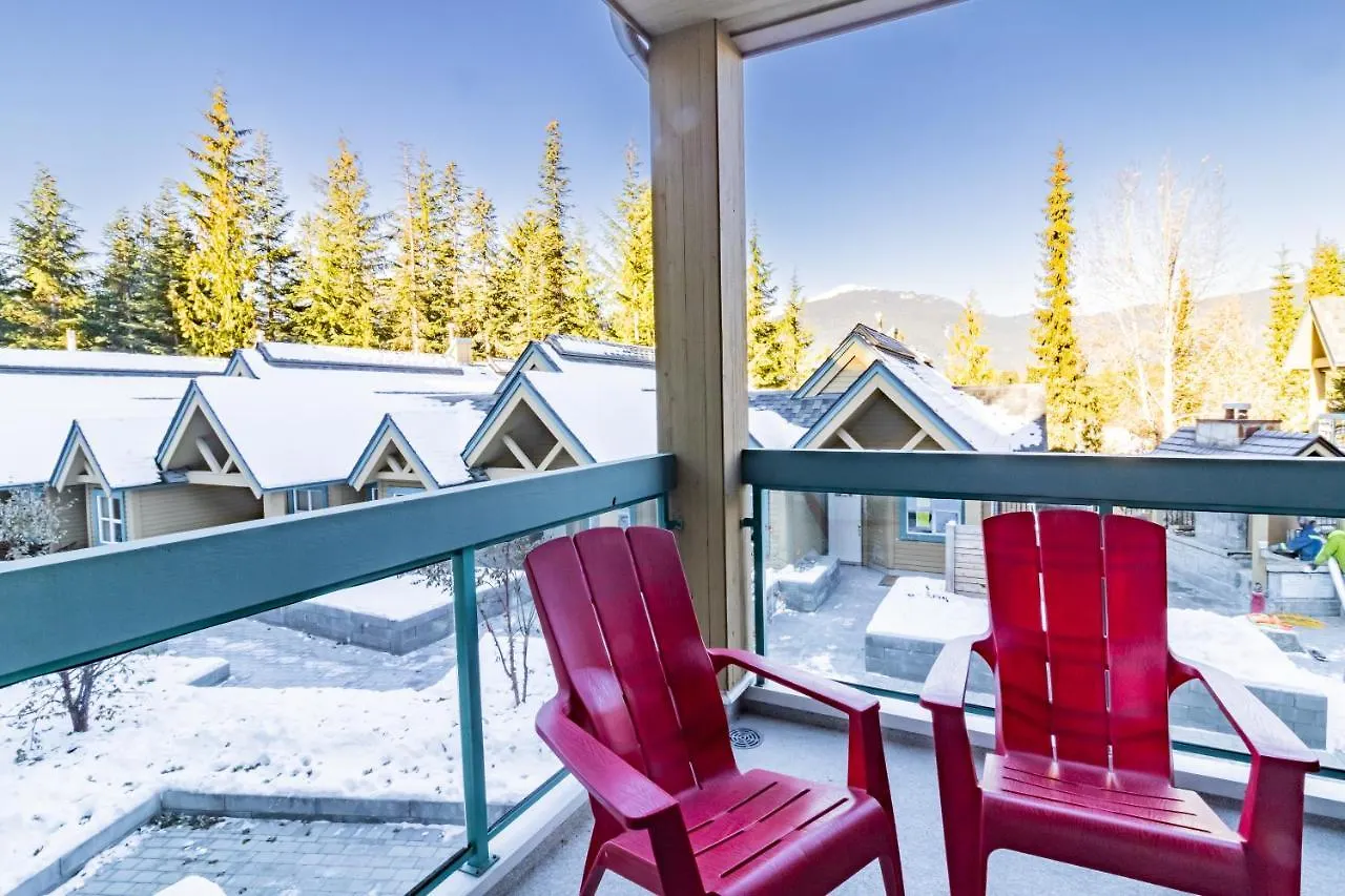 Snowbird Townhouses By Elevate Vacations Whistler